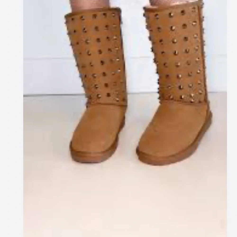 Heaven Sent Havoc Tan Studded Mid-Calf‎ Women's Boots NEW Size 10